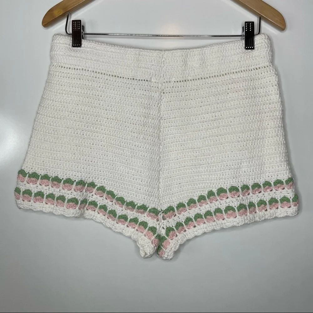 Lovers and‎ Friends Mes Amis Crochet Shorts Large